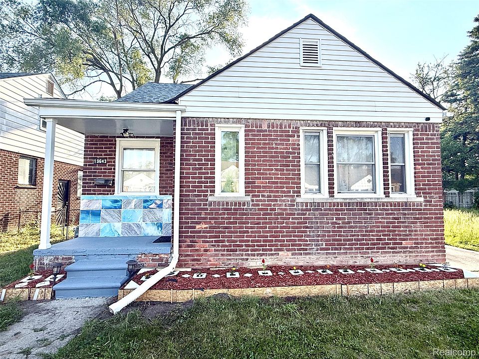 1st image of 19643 Caldwell St