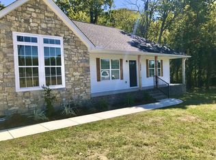 1522 Azalee Ln, Chapel Hill, TN 37034