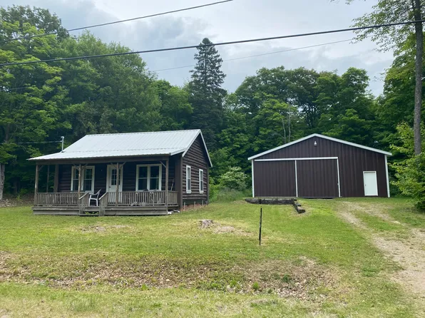 4713 S Westshore Dr, Sault Sainte Marie, MI 49783