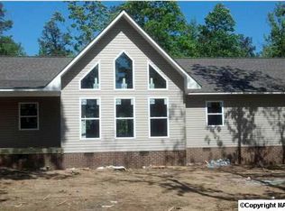 9 Michael Cir, Fort Payne, AL 35967