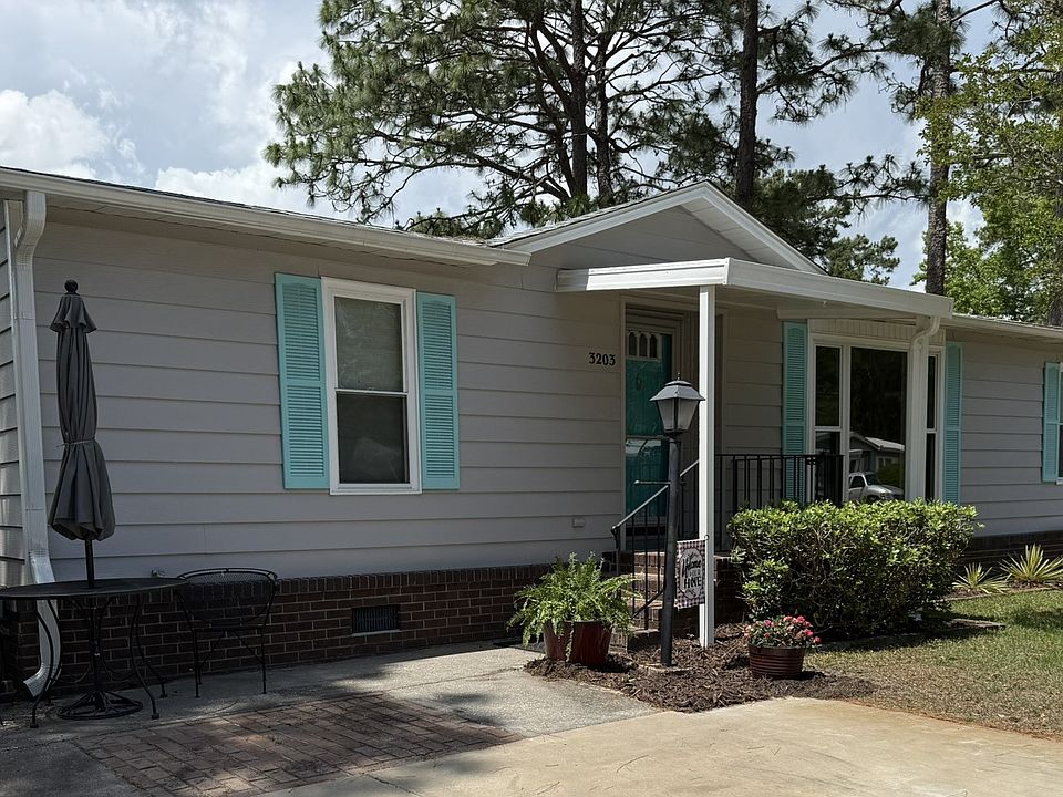 1st image of 3203 Santee Dr #426