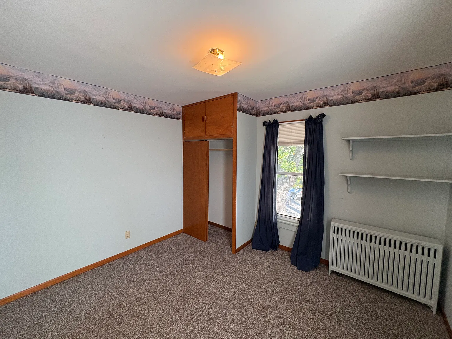 4 bed, $1,500 — Photo 4