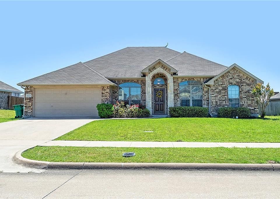 1st image of 113 Hillcrest Way