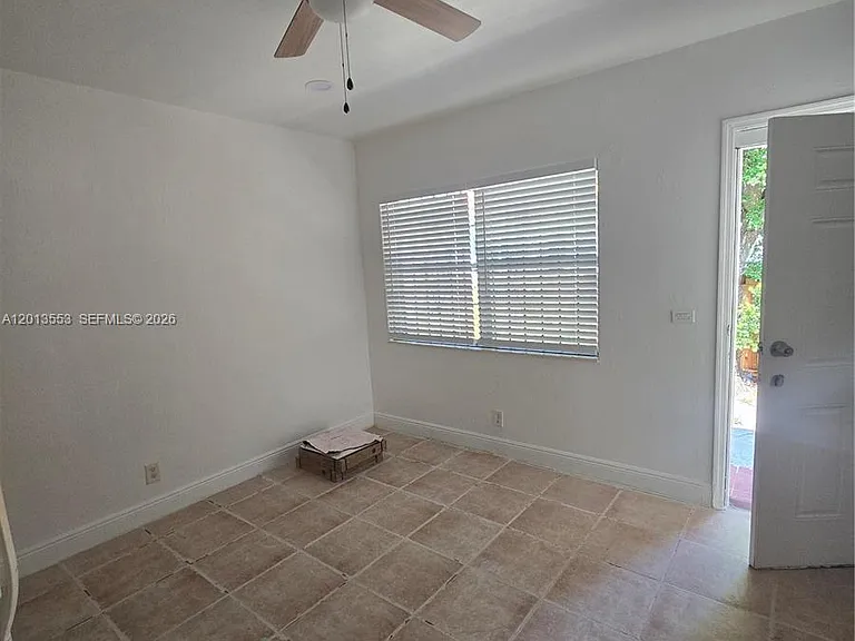 210 NW 69th St #212 — Photo 8