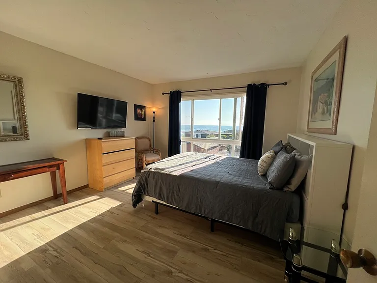 1111 Seacoast Dr #17 — Photo 7