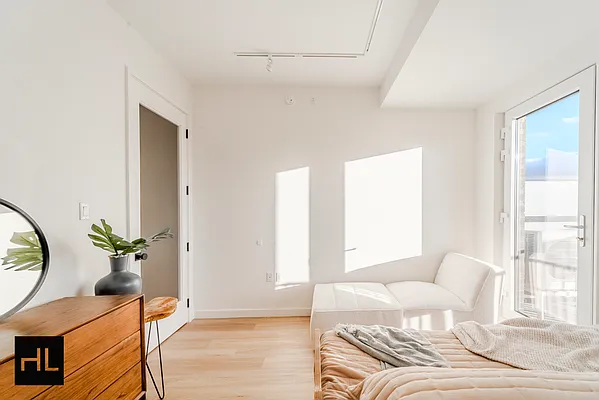 Rented by Highline Residential | media 39