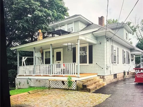 25 Brier St, Woonsocket, RI 02895