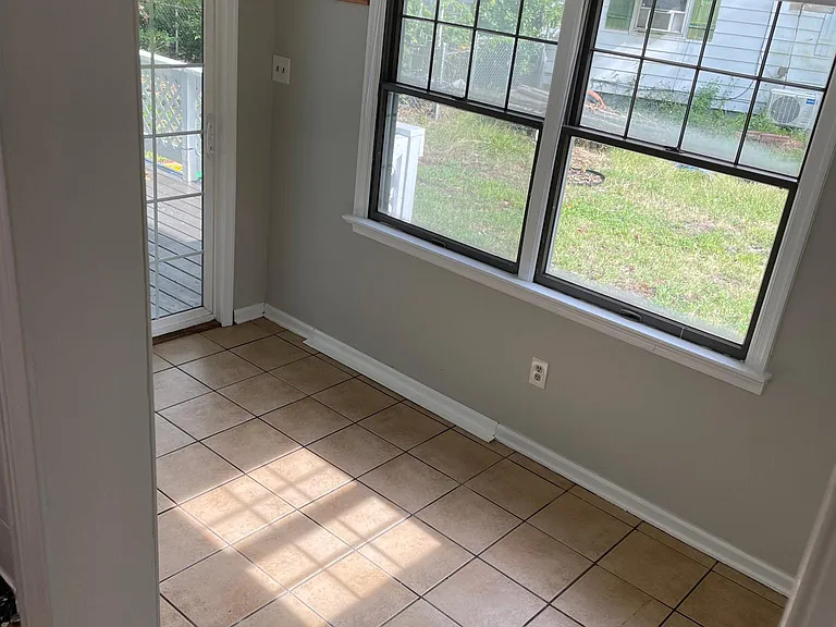 5910 Andrew Pl — Photo 9