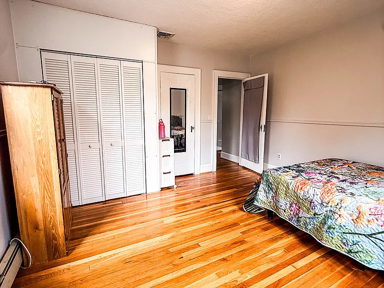38 Grandview Ave — Photo 40