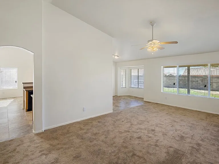 3106 N Sea Pnes — Photo 2