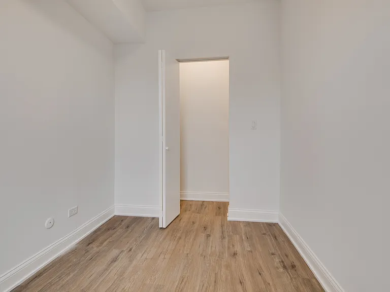 2029 N Damen Ave #2FR — Photo 15
