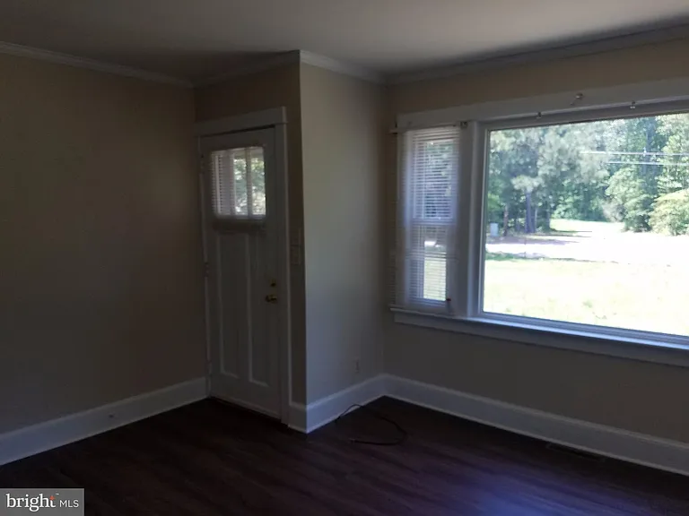 10118 Dahlgren Rd — Photo 9