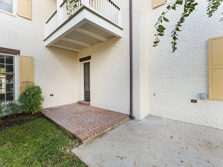 2050 Jabez Dr — Photo 44
