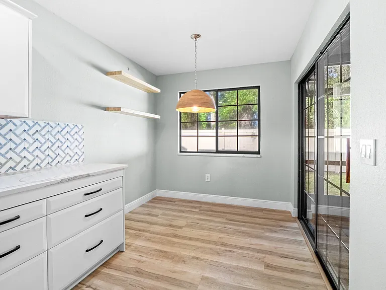 751 Greenwood Manor Cir — Photo 11