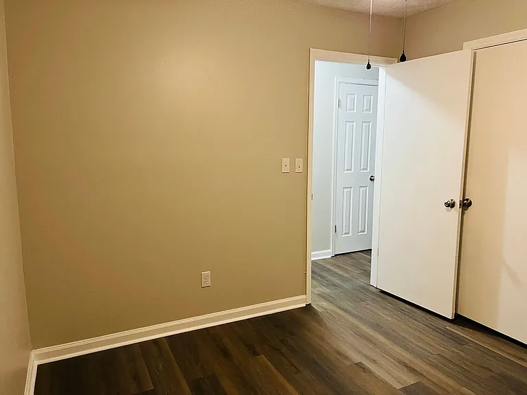 145 Pine Ter — Photo 16