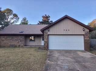 723 Osage Dr, Fort Walton Beach, FL 32547