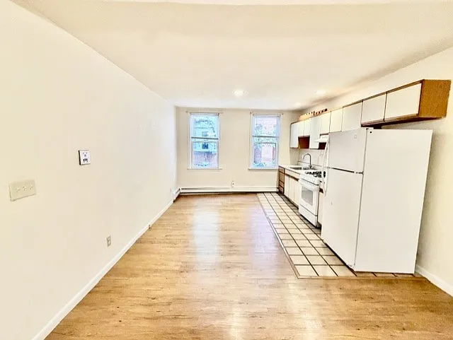 4 Webster Pl #1 — Photo 4