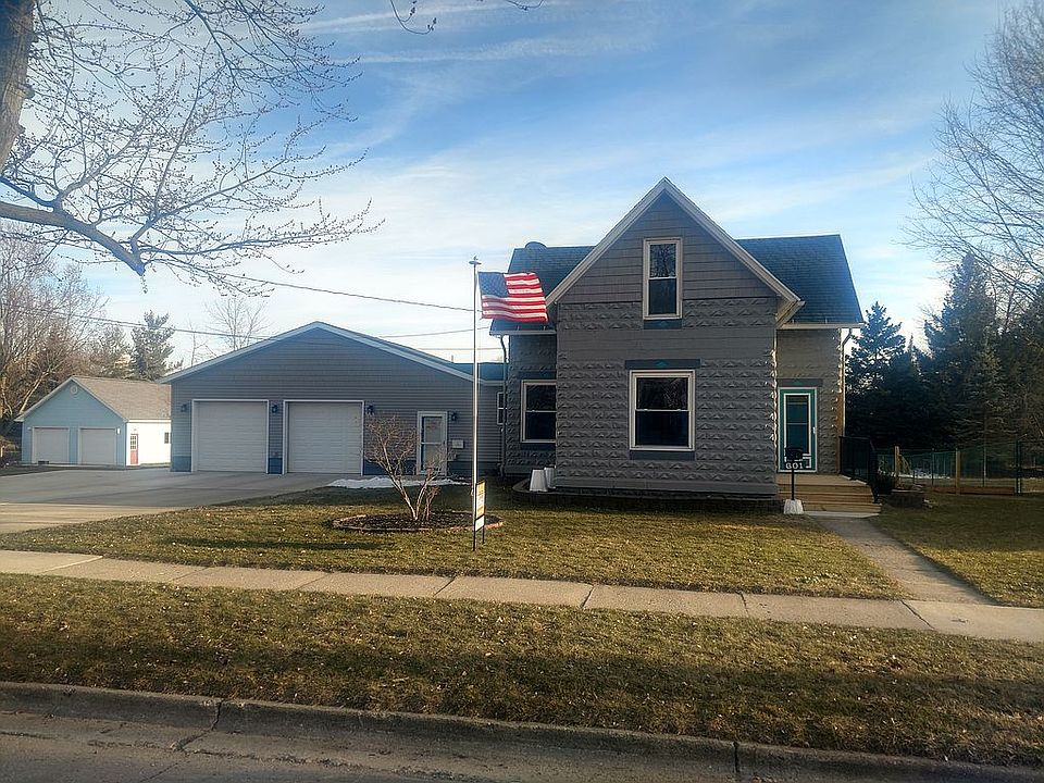 1st image of 601 W Park St