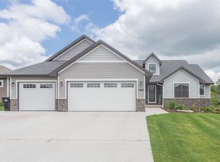 1668 Steiner Ln, Howard, WI 54313