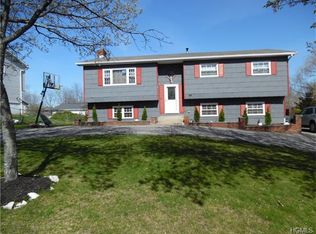 98 Rolling Meadows Rd, Middletown, NY 10940