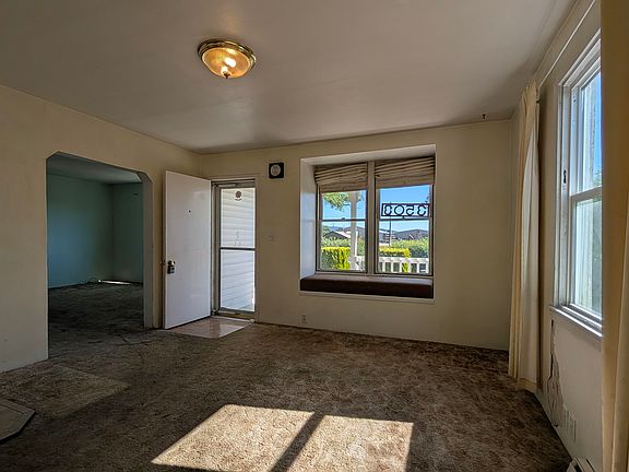 3rd image of 3503/3507 E Broad Ave