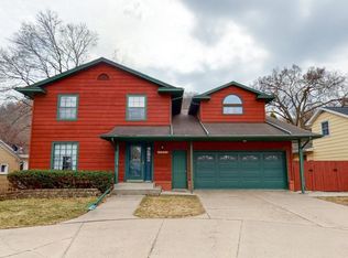 1711 Gilmore Ave, Winona, MN 55987