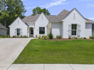 114 Springs Xing, Madison, MS 39110
