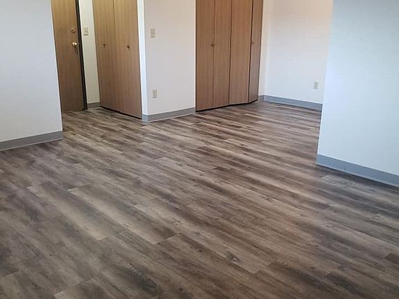 3rd image of 3615 S Landeco Ln #7-A