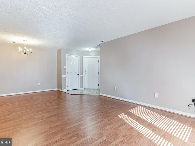 2405 Forest Edge Ct #103 — Photo 7