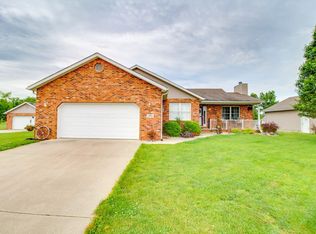 802 W Morgan St, Bunker Hill, IL 62014