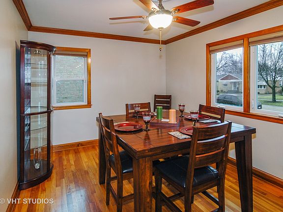 5th image of 1418 Mandel Ave
