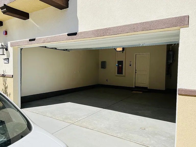 24119 Tuscany Ave — Photo 4