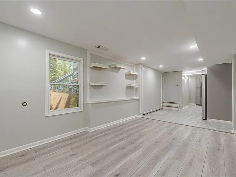435 Little Pines Ct — Photo 5