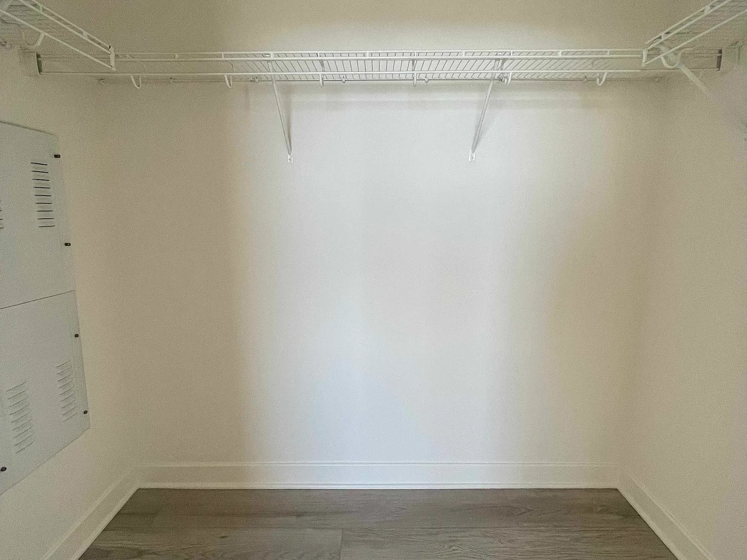 1 bed, 110 sqft, $2,995 — Photo 2
