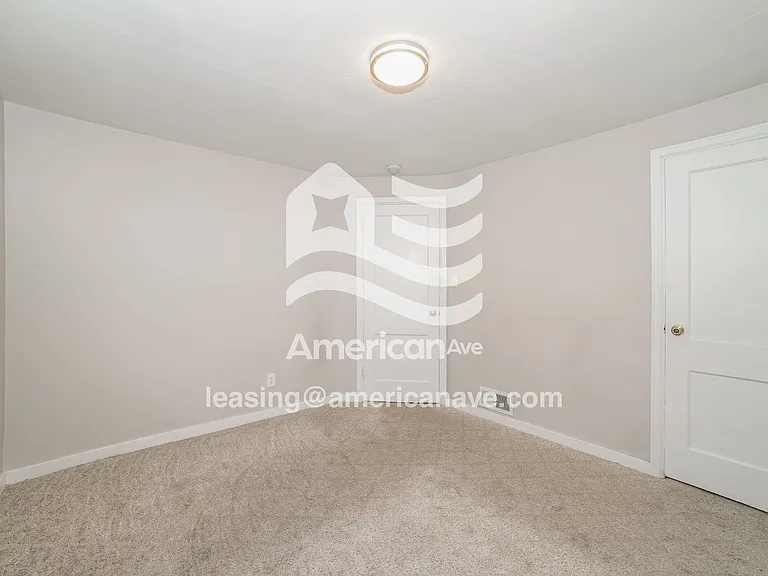 1662090_014_wm_-_bedroom_13251254.jpg