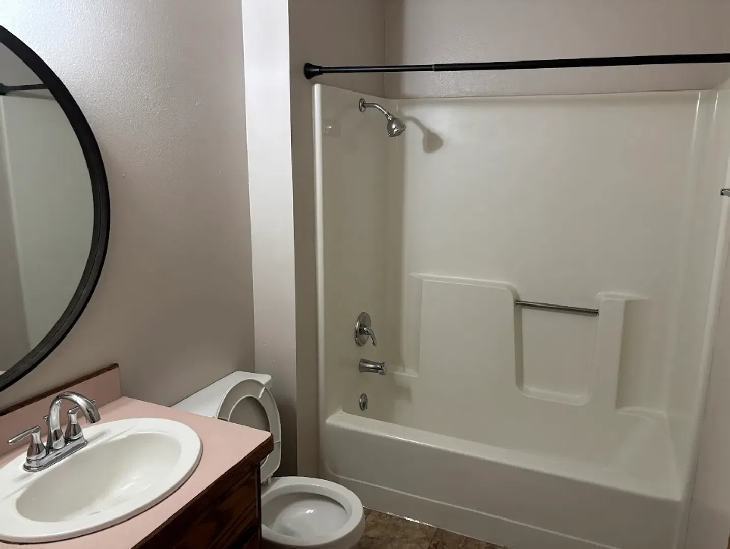 Cardinal Apartments — Photo 4