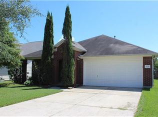 5338 Cinnamon Lake Dr, Baytown, TX 77521