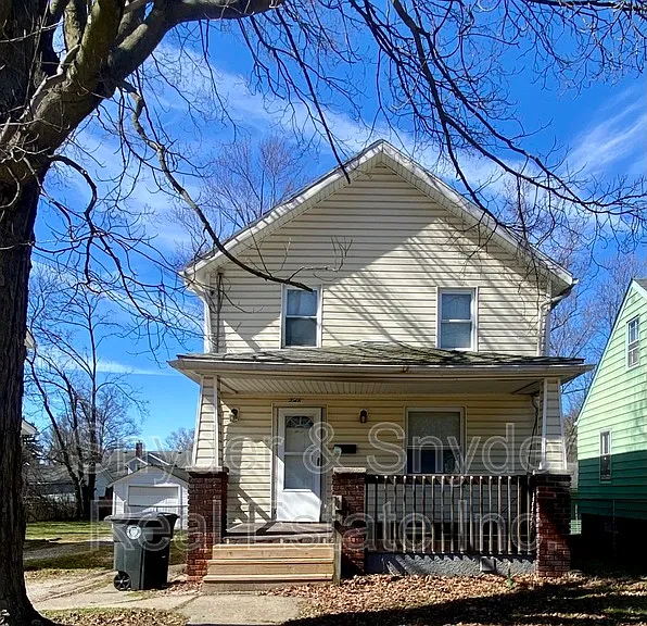 748 Merton Ave — Photo 1