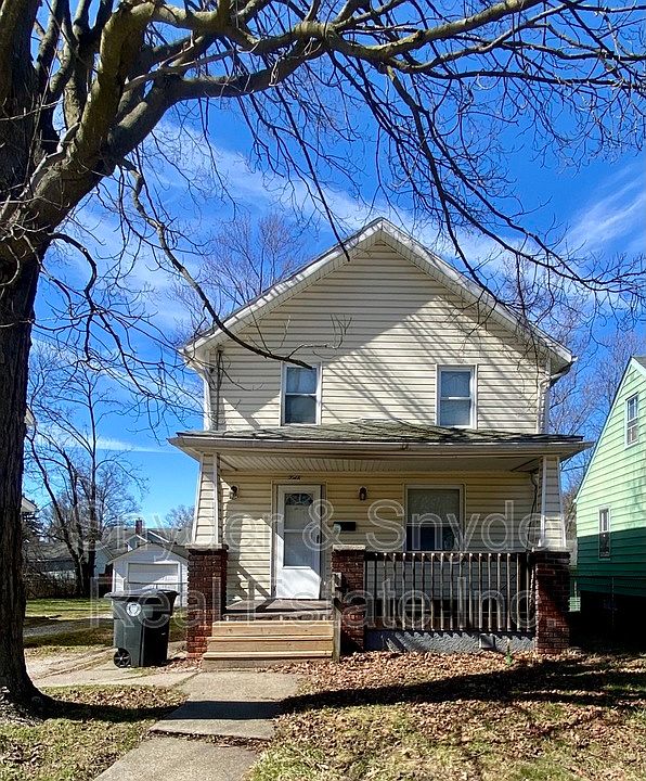 1st image of 748 Merton Ave