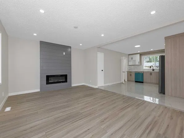 43 N Maranda Close NE, Calgary, AB T2A 3E7