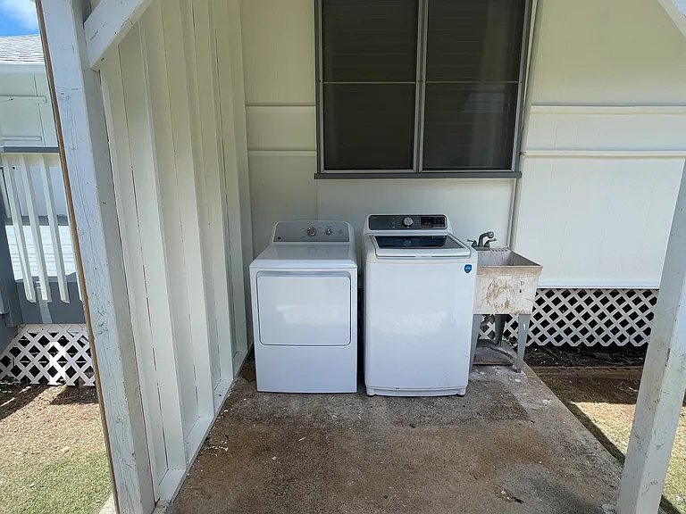 311 Dalene Way — Photo 23