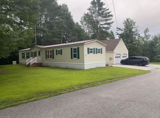 72 Creesy St, Palmyra, ME 04965