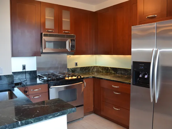 272 West 107th Street 12D image 3 of 10