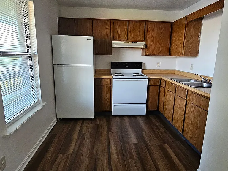 272 Treva Ct — Photo 2