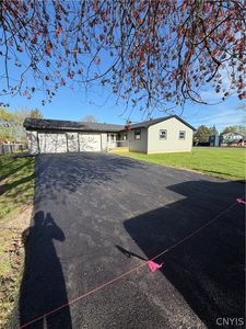 7968 Boxford Rd, Clay, NY, 13041