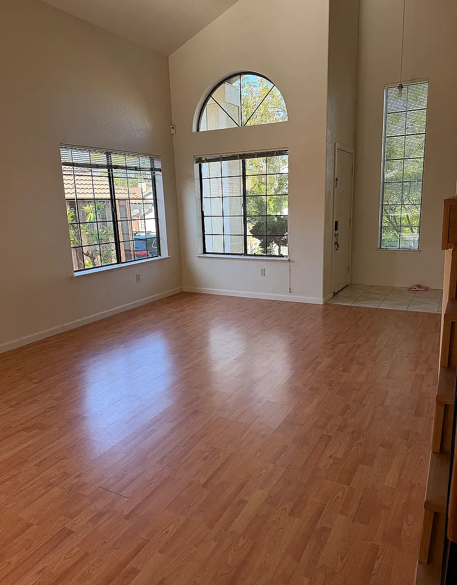 5559 Cerro Norte Dr — Photo 1