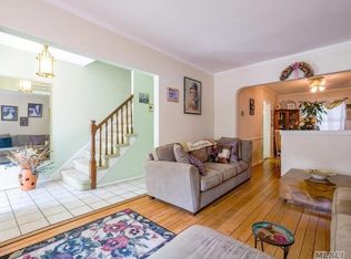7040 175th St, Fresh Meadows, NY 11365