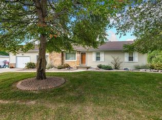 719 E Country Ln, Collinsville, IL