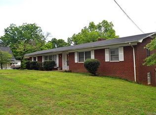 34 Willow St, Badin, NC 28009