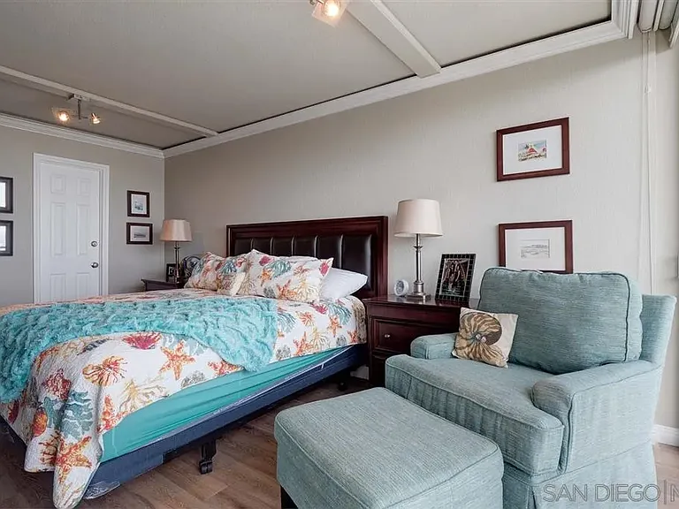 1720 Avenida Del Mundo #1607 — Photo 3